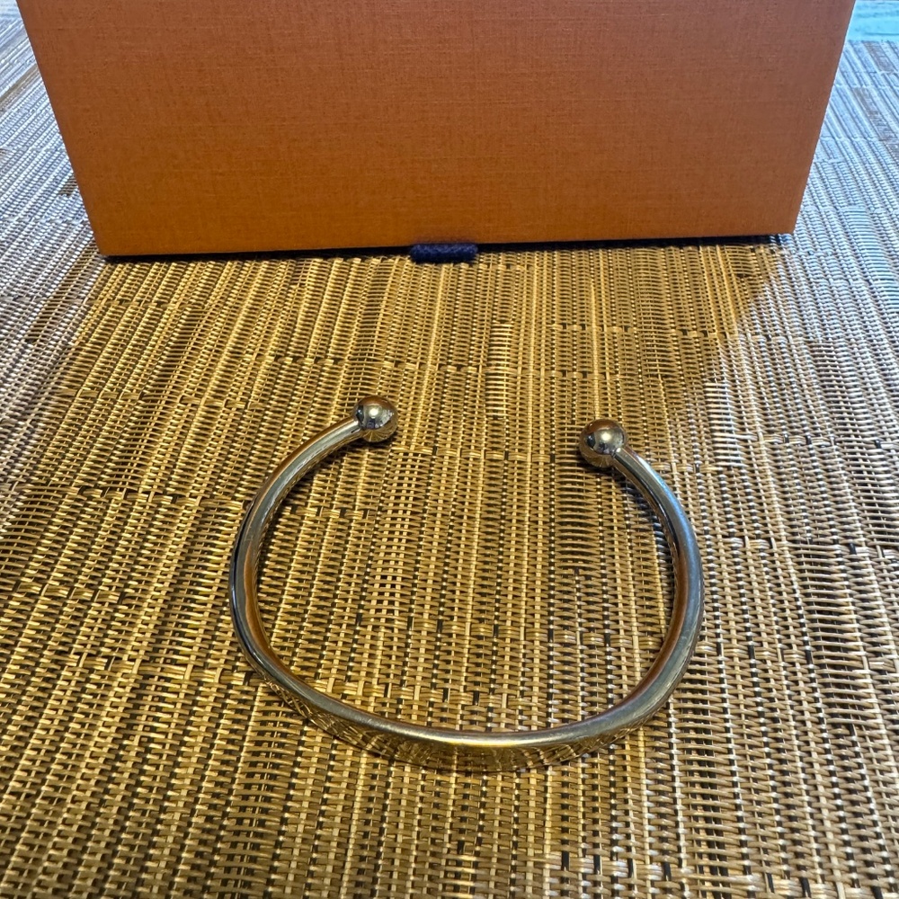 Louis Vuitton Monogram Jonc Cuff Bracelet - Picture 3 of 6